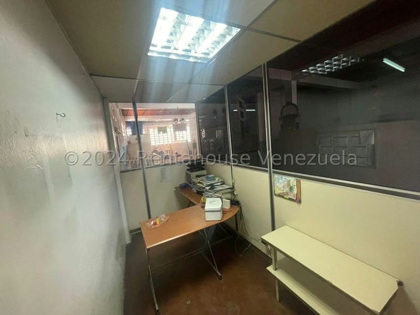 Comercial (Edificio) en Venta en Guatire, Miranda - 4