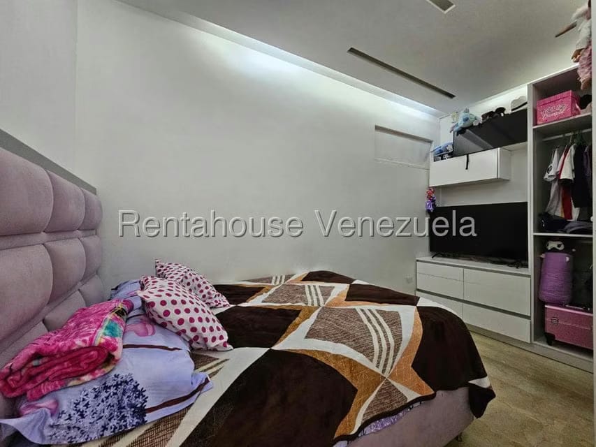 Apartamento (1 Nivel) en Venta en Solar del Hatillo, Distrito Metropolitano - 40