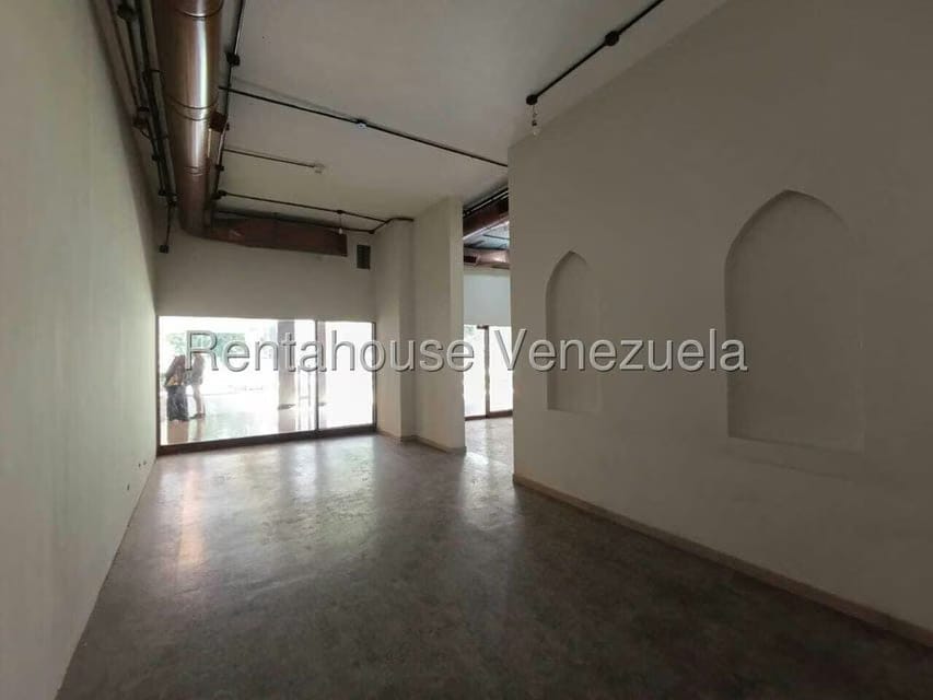 Comercial (Local Comercial) en Alquiler en La Castellana, Distrito Metropolitano - 6
