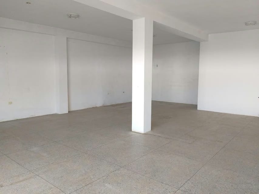 Comercial (Local Comercial) en Venta en Bello Monte, Zulia - 3