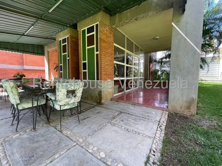 Casa (Multipes Niveles) en Venta en Cumbres de Curumo, Distrito Metropolitano - 11