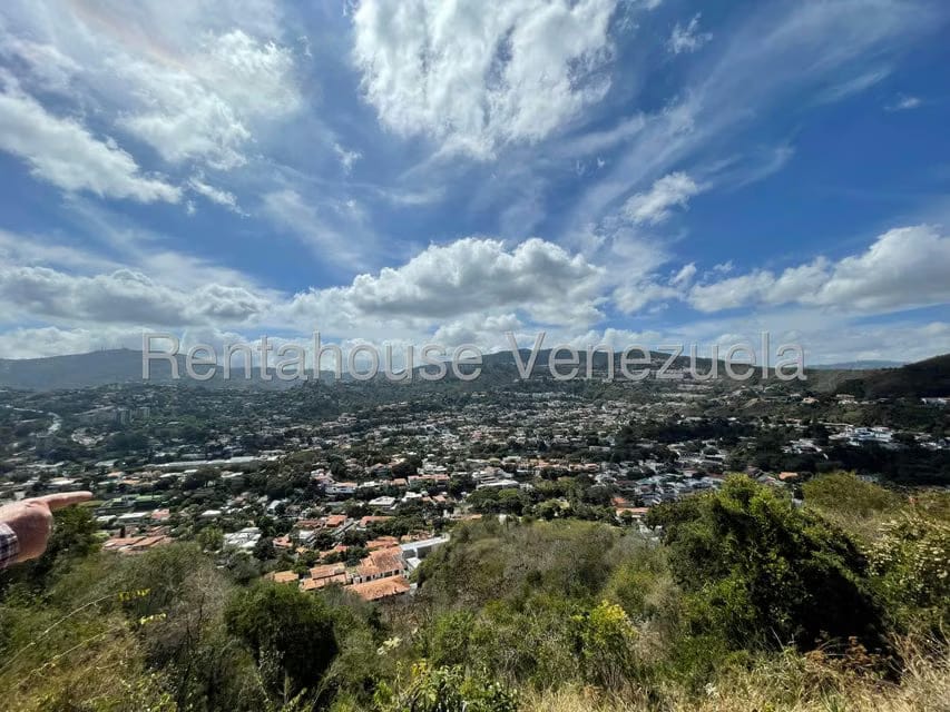 Casa (Multipes Niveles) en Venta en Cumbres de Curumo, Distrito Metropolitano - 36