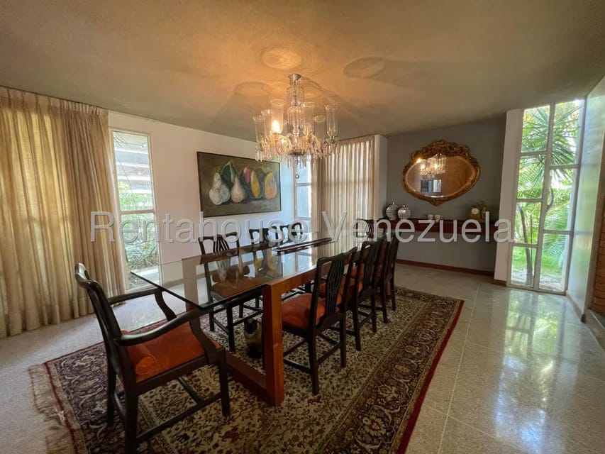Casa (Multipes Niveles) en Venta en Cumbres de Curumo, Distrito Metropolitano - 6