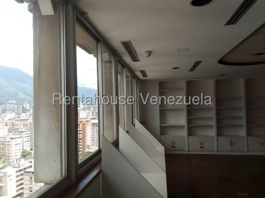Comercial (Oficina) en Alquiler en Plaza Venezuela, Distrito Metropolitano - 11