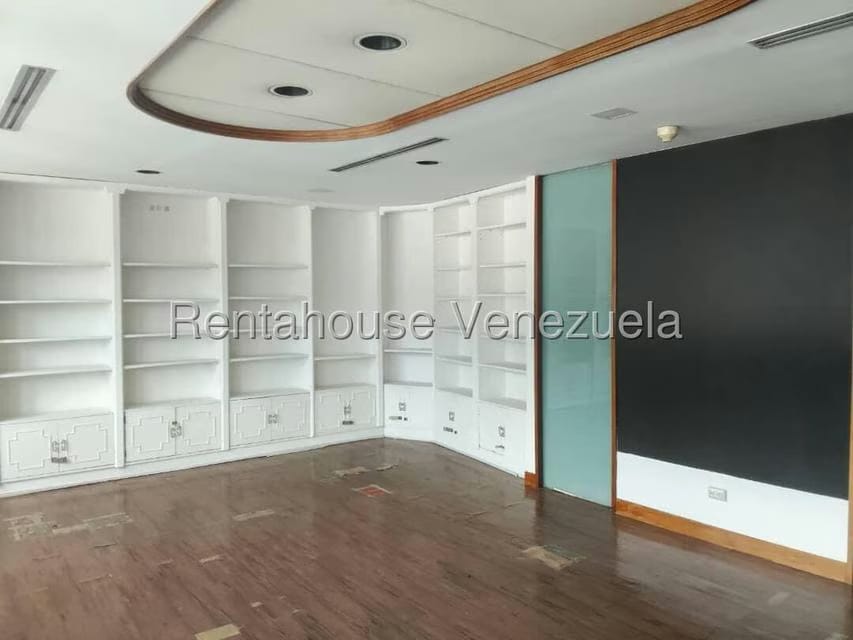 Comercial (Oficina) en Alquiler en Plaza Venezuela, Distrito Metropolitano - 8