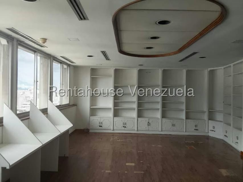 Comercial (Oficina) en Alquiler en Plaza Venezuela, Distrito Metropolitano - 9