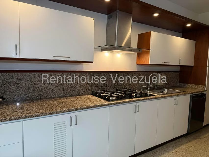Apartamento (1 Nivel) en Alquiler en Altamira, Distrito Metropolitano - 8