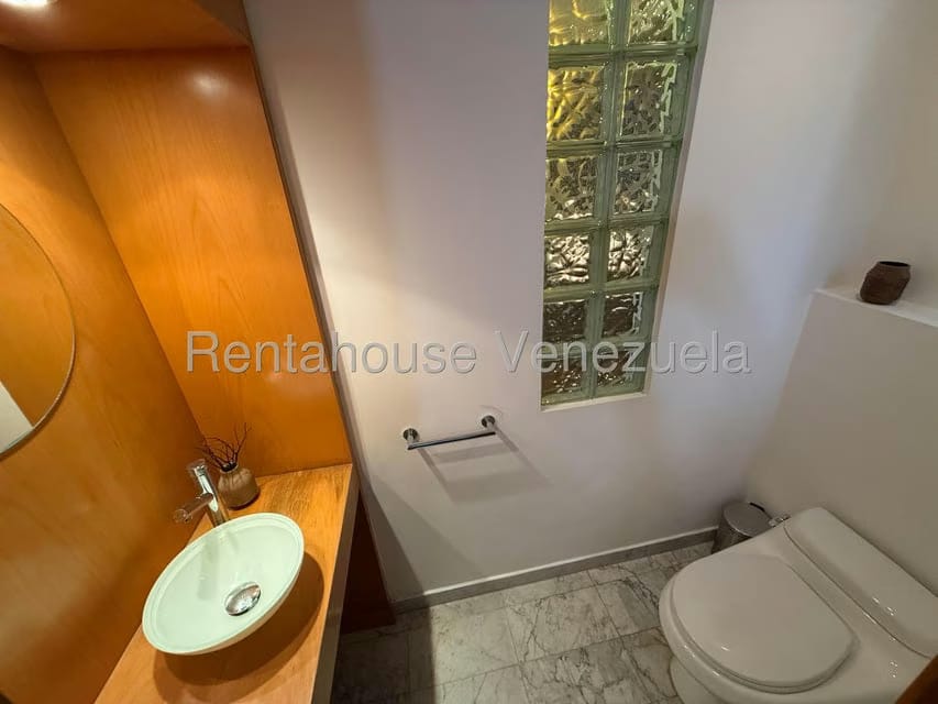Apartamento (1 Nivel) en Alquiler en Altamira, Distrito Metropolitano - 10