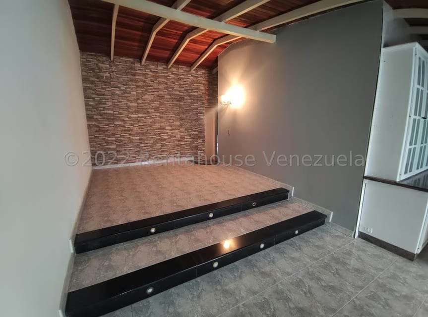 Casa (Multipes Niveles) en Venta en Valle Lindo de Turmero, Aragua - 2