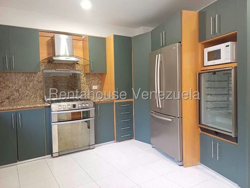 Apartamento (1 Nivel) en Alquiler en Lomas de La Alameda, Distrito Metropolitano - 11