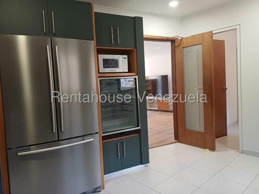 Apartamento (1 Nivel) en Alquiler en Lomas de La Alameda, Distrito Metropolitano - 12