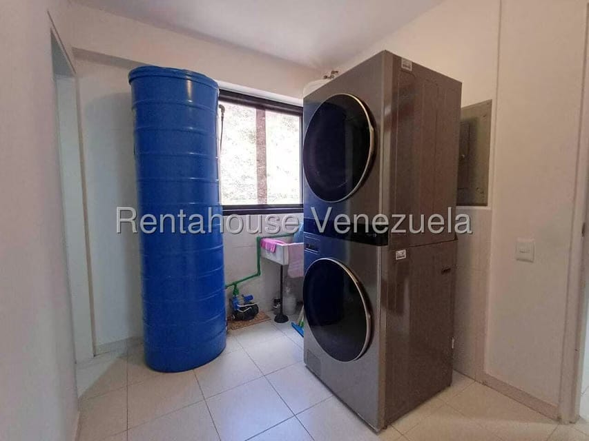 Apartamento (1 Nivel) en Alquiler en Lomas de La Alameda, Distrito Metropolitano - 32