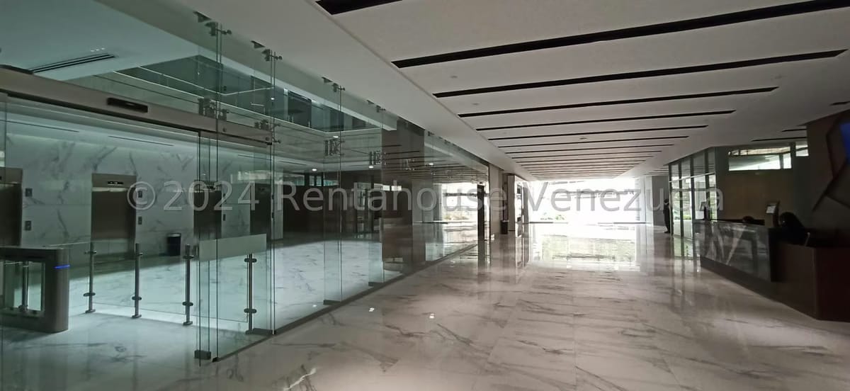 Comercial (Oficina) en Venta en Los Naranjos del Cafetal, Distrito Metropolitano - 3