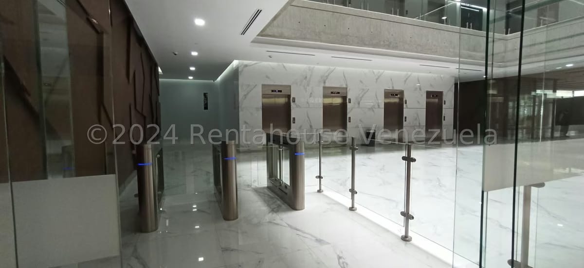 Comercial (Oficina) en Venta en Los Naranjos del Cafetal, Distrito Metropolitano - 6