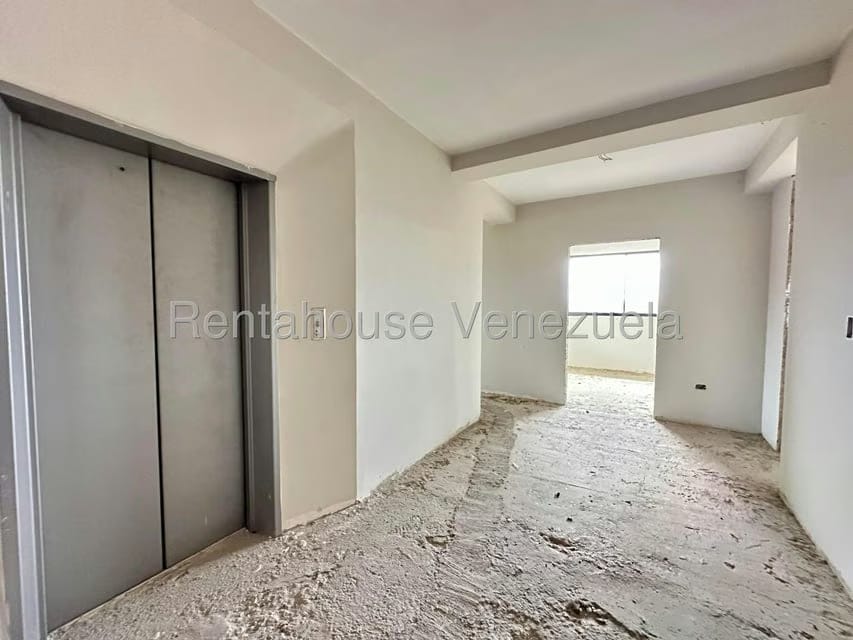 Apartamento (Penthouse) en Venta en Triangulo del Este, Lara - 2