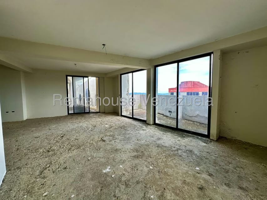 Apartamento (Penthouse) en Venta en Triangulo del Este, Lara - 24