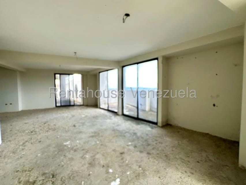 Apartamento (Penthouse) en Venta en Triangulo del Este, Lara - 31