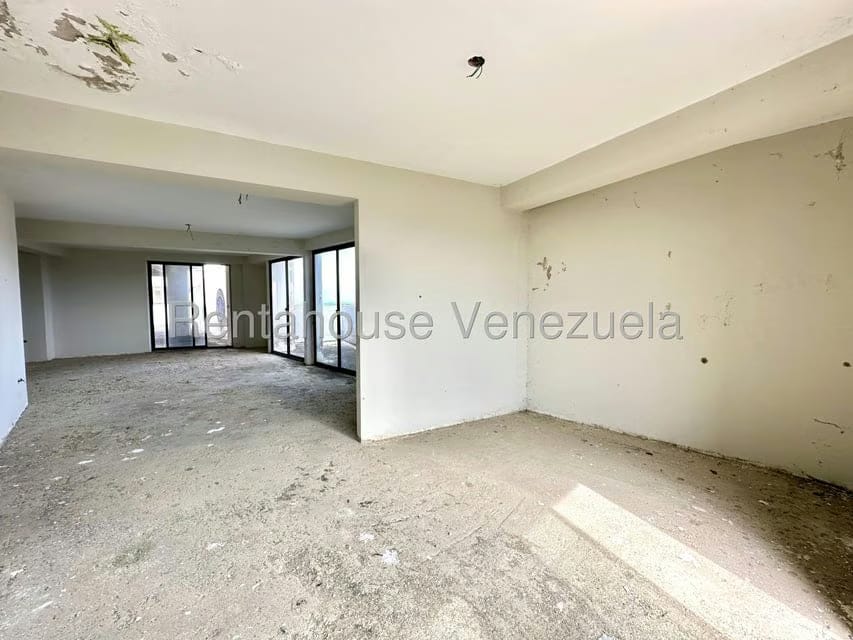 Apartamento (Penthouse) en Venta en Triangulo del Este, Lara - 34