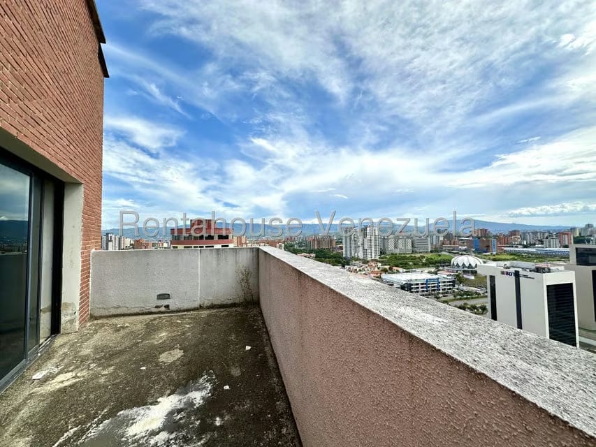 Apartamento (Penthouse) en Venta en Triangulo del Este, Lara - 36