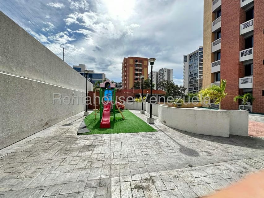 Apartamento (Penthouse) en Venta en Triangulo del Este, Lara - 43