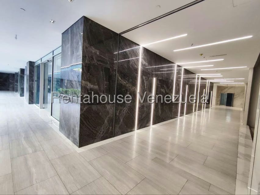 Comercial (Oficina) en Alquiler en Campo Alegre, Distrito Metropolitano - 11
