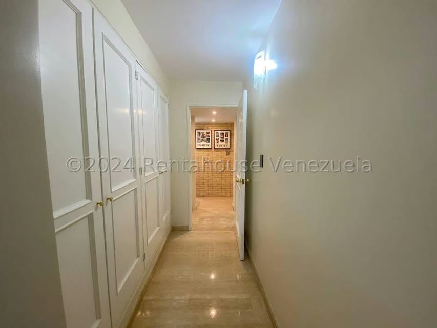 Apartamento (1 Nivel) en Venta en Colinas de La Tahona, Distrito Metropolitano - 19