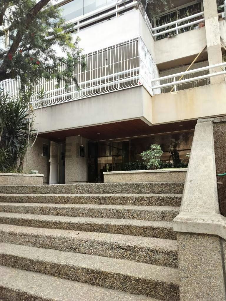 Amplio apartamento ubicado en PB en Los Naranjos del Cafetal - 2