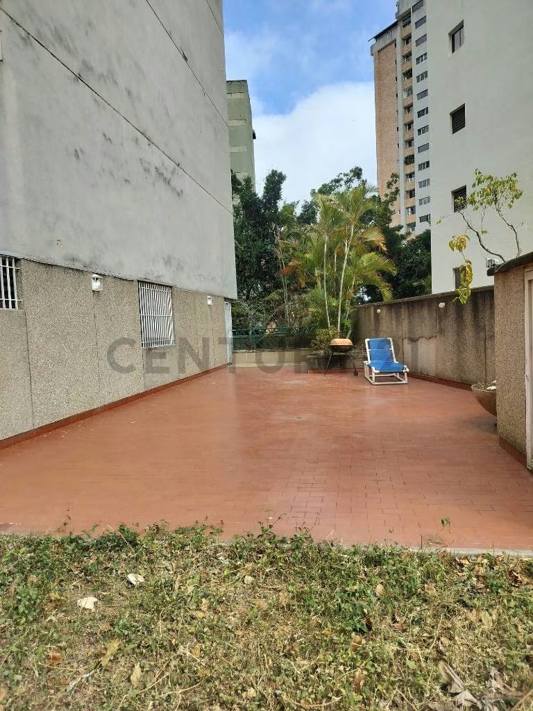 Amplio apartamento ubicado en PB en Los Naranjos del Cafetal - 22