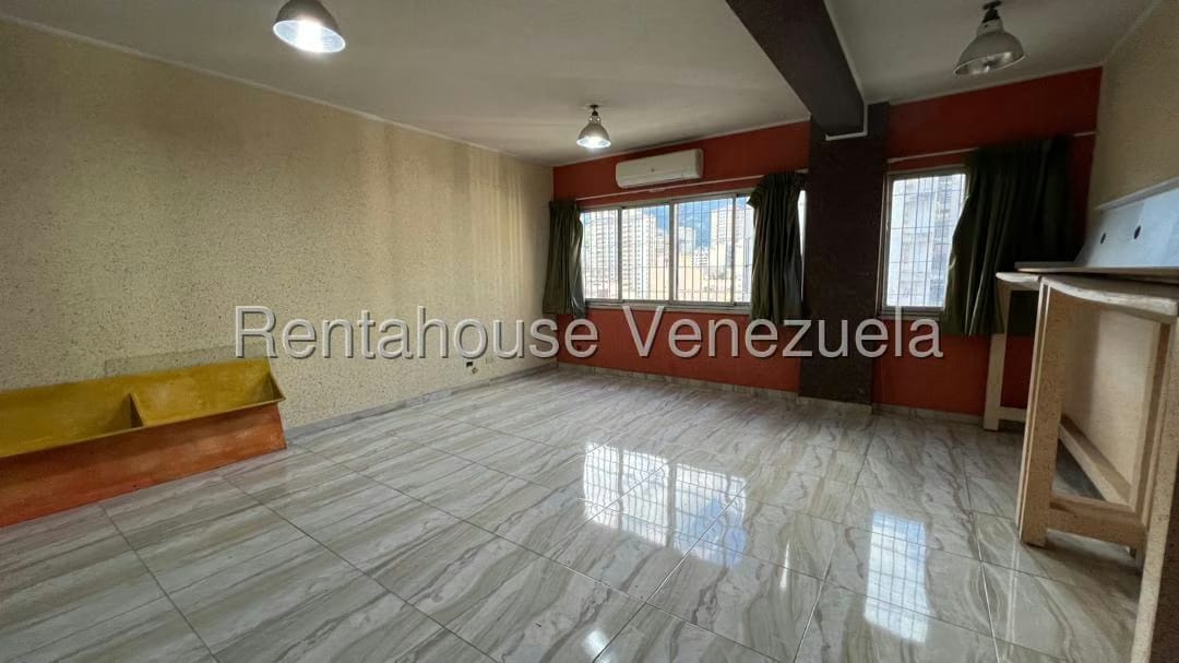 Comercial (Oficina) en Alquiler en Parroquia La Candelaria, Distrito Metropolitano - 15