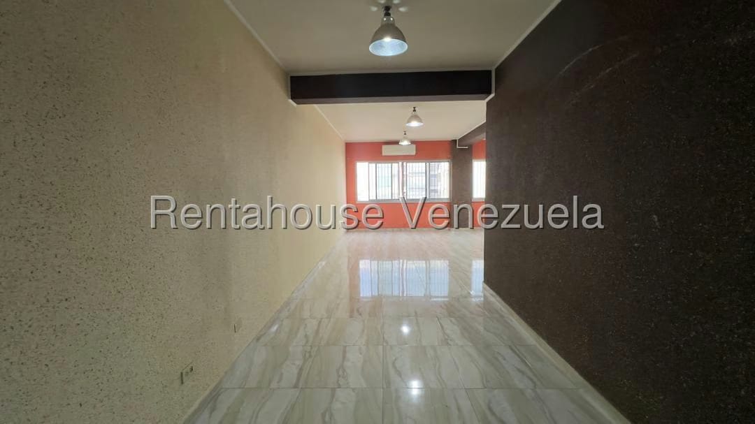 Comercial (Oficina) en Alquiler en Parroquia La Candelaria, Distrito Metropolitano - 24