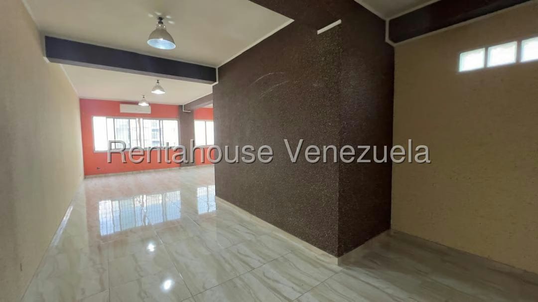 Comercial (Oficina) en Alquiler en Parroquia La Candelaria, Distrito Metropolitano - 25