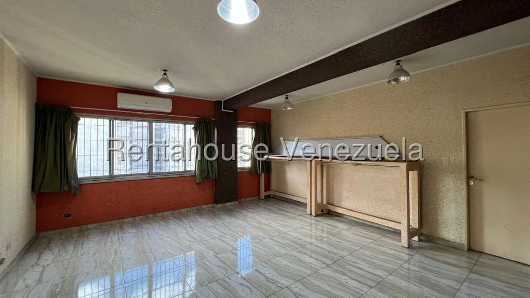 Comercial (Oficina) en Alquiler en Parroquia La Candelaria, Distrito Metropolitano - 7