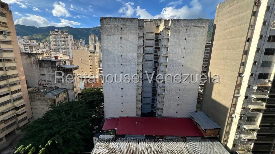 Comercial (Oficina) en Alquiler en Parroquia La Candelaria, Distrito Metropolitano - 10