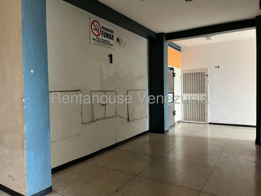Comercial (Oficina) en Venta en Avenida Bolivar, Aragua - 19