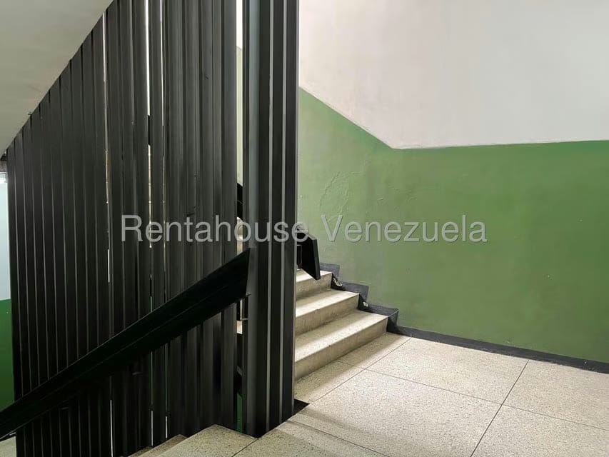 Comercial (Oficina) en Venta en Avenida Bolivar, Aragua - 20