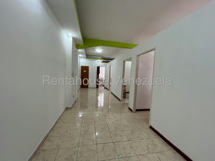 Comercial (Oficina) en Venta en Avenida Bolivar, Aragua - 6