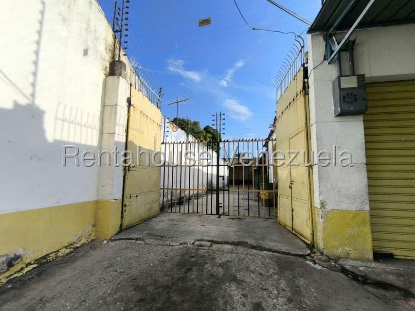 Comercial (Galpon - Deposito) en Venta en San Blas, Carabobo