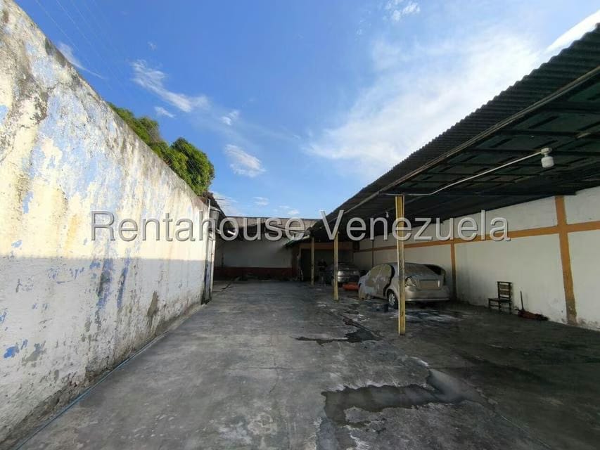 Comercial (Galpon - Deposito) en Venta en San Blas, Carabobo - 2