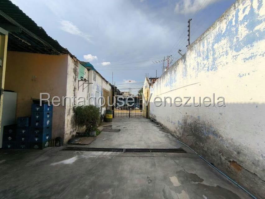 Comercial (Galpon - Deposito) en Venta en San Blas, Carabobo - 3