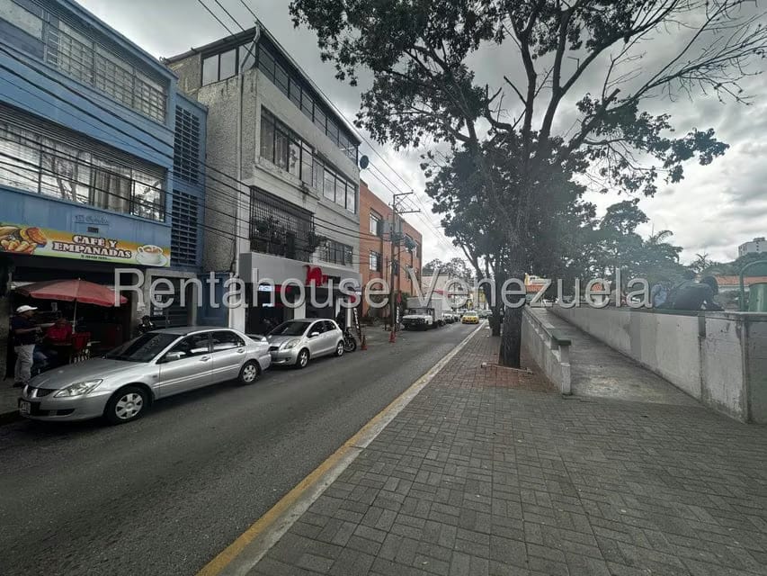 Comercial (Local Comercial) en Venta en Baruta, Distrito Metropolitano - 3