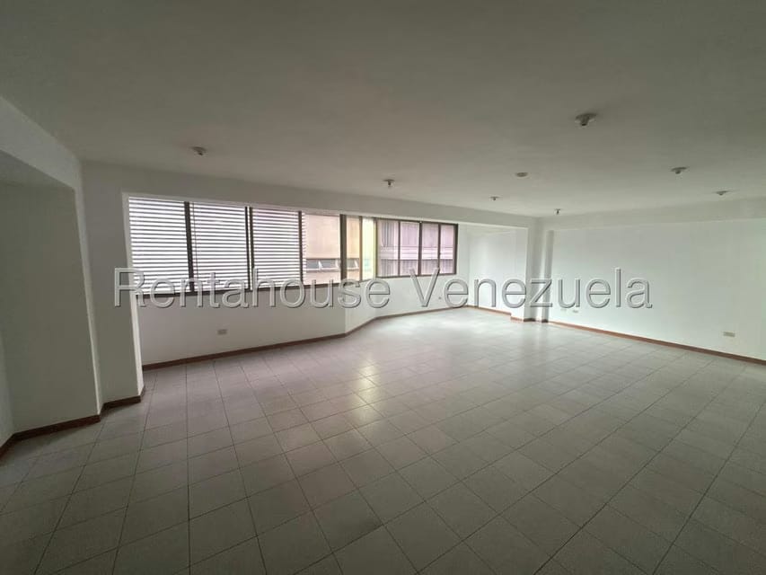 Comercial (Local Comercial) en Venta en Baruta, Distrito Metropolitano - 23