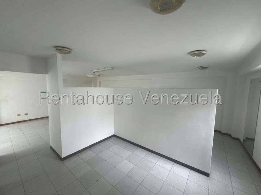 Comercial (Local Comercial) en Venta en Baruta, Distrito Metropolitano - 26