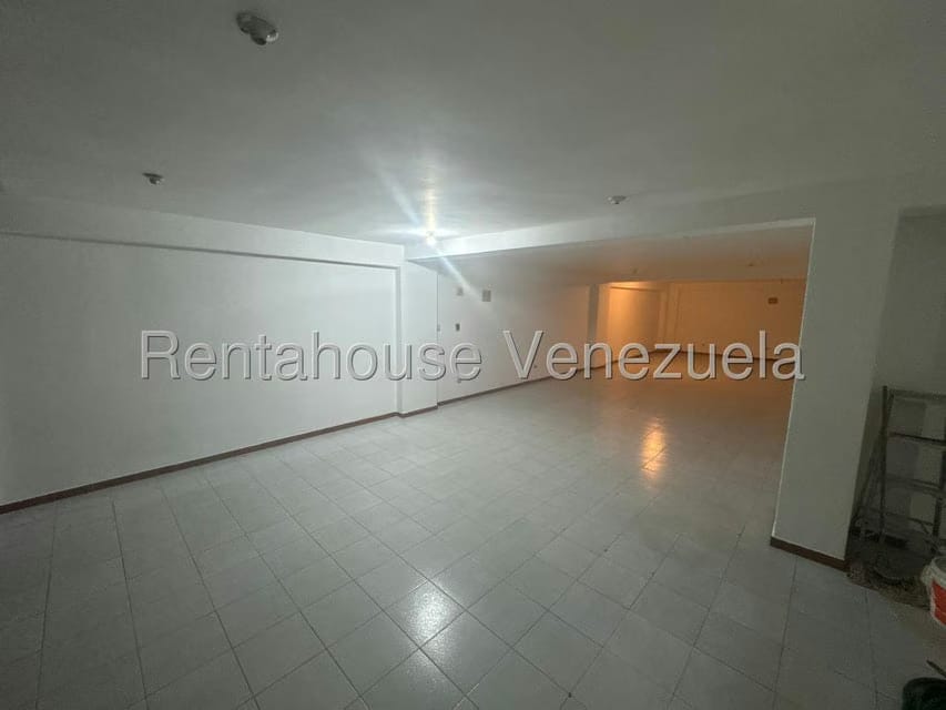 Comercial (Local Comercial) en Venta en Baruta, Distrito Metropolitano - 9