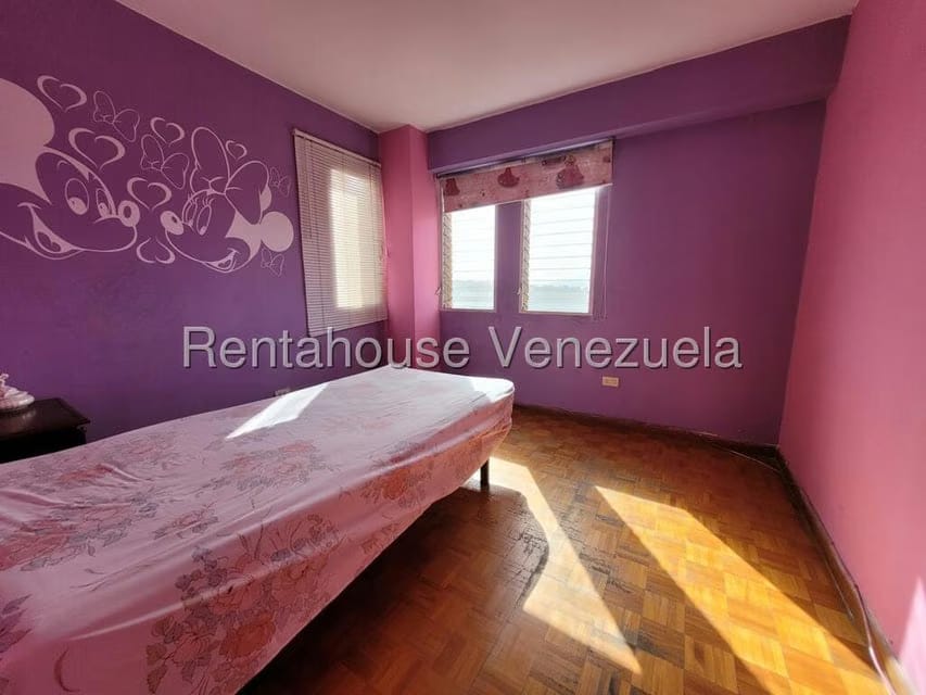 Apartamento (Duplex) en Venta en Los Samanes, Distrito Metropolitano - 12