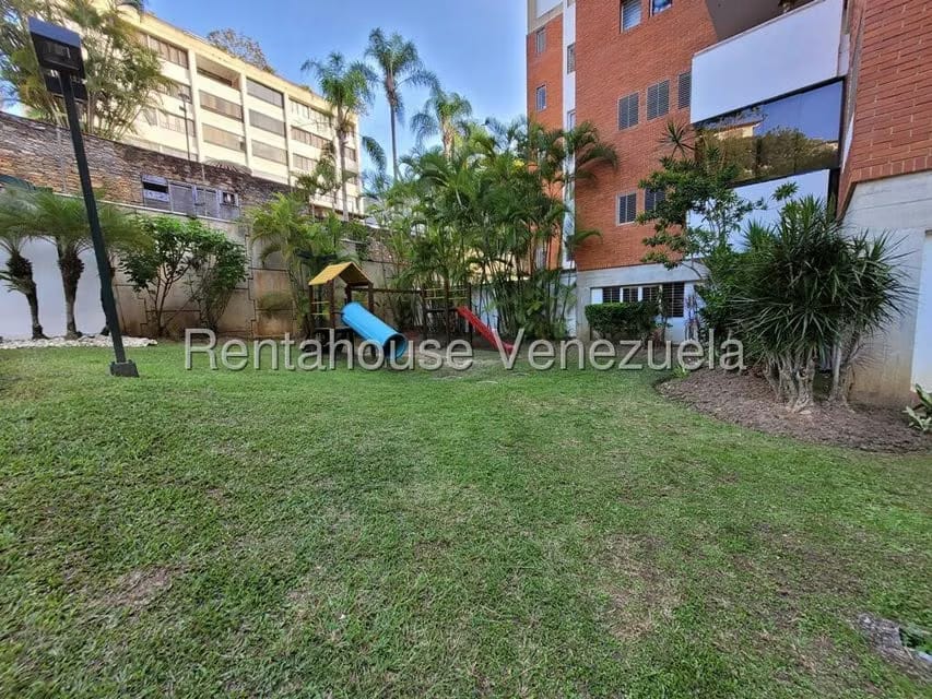 Apartamento (Duplex) en Venta en Los Samanes, Distrito Metropolitano - 29