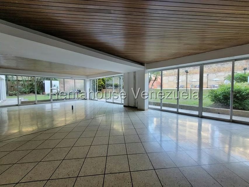 Apartamento (Duplex) en Venta en Los Samanes, Distrito Metropolitano - 31