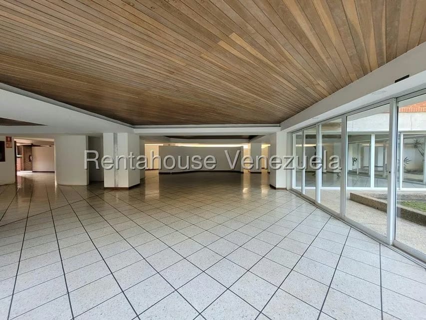 Apartamento (Duplex) en Venta en Los Samanes, Distrito Metropolitano - 32