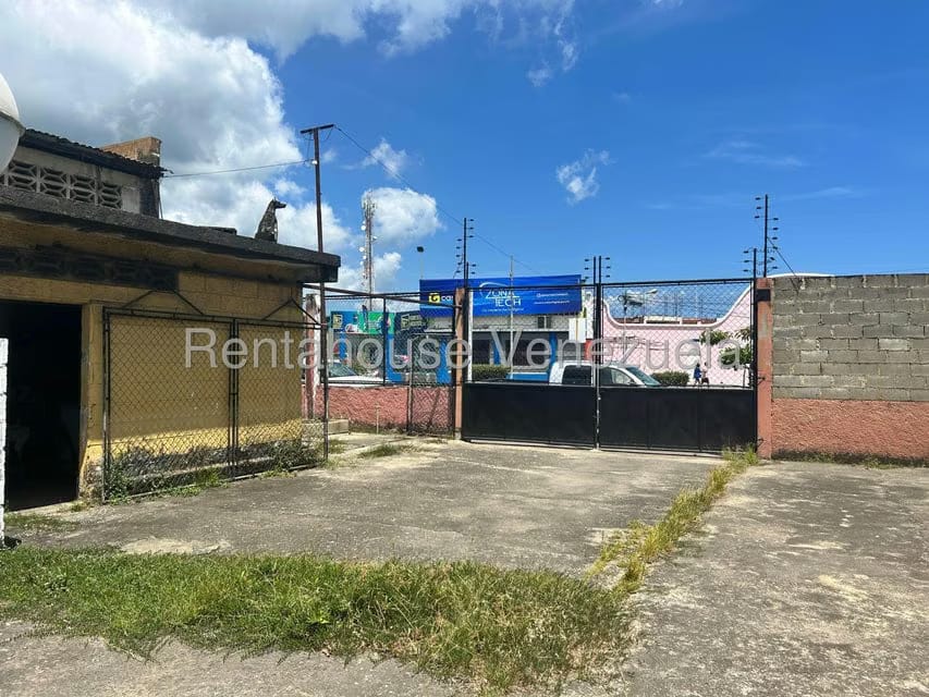 Comercial (Local Comercial) en Venta en Higuerote, Miranda - 27