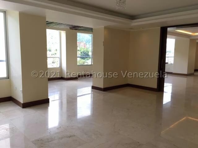 Apartamento (Duplex) en Venta en La Florida, Distrito Metropolitano - 14