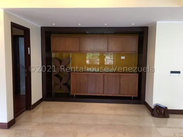 Apartamento (Duplex) en Venta en La Florida, Distrito Metropolitano - 18